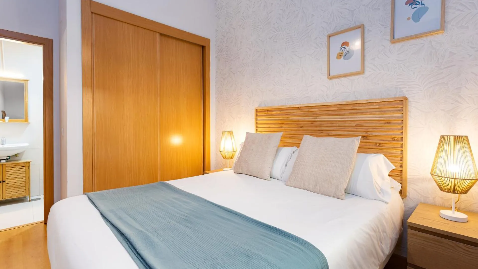 Holidays2Malaga Victoria Next Old Town High Speed Wifi Μάλαγα